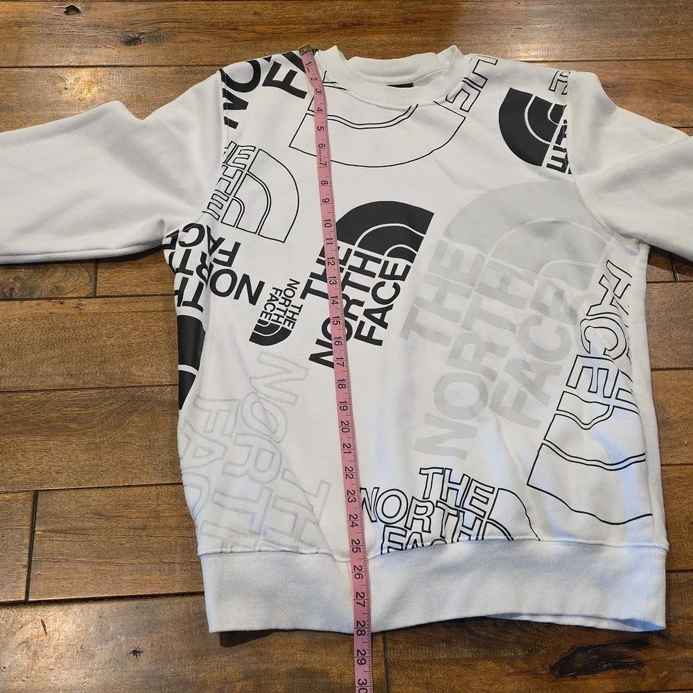 The North Face Men's White and Black All Over‎ Graphic Sweatshirt M